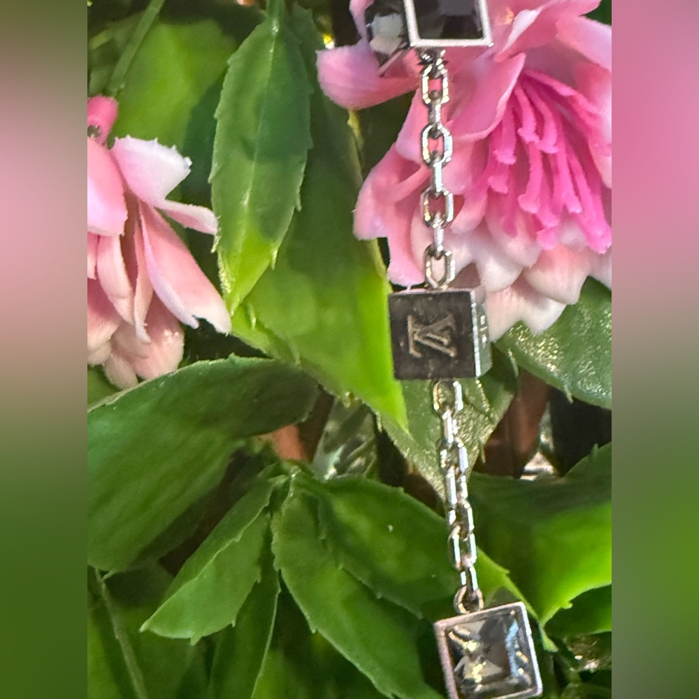 Louis Vuitton Silver With Black&Silver Gamble Charm Bracelet - Picture 12 of 15